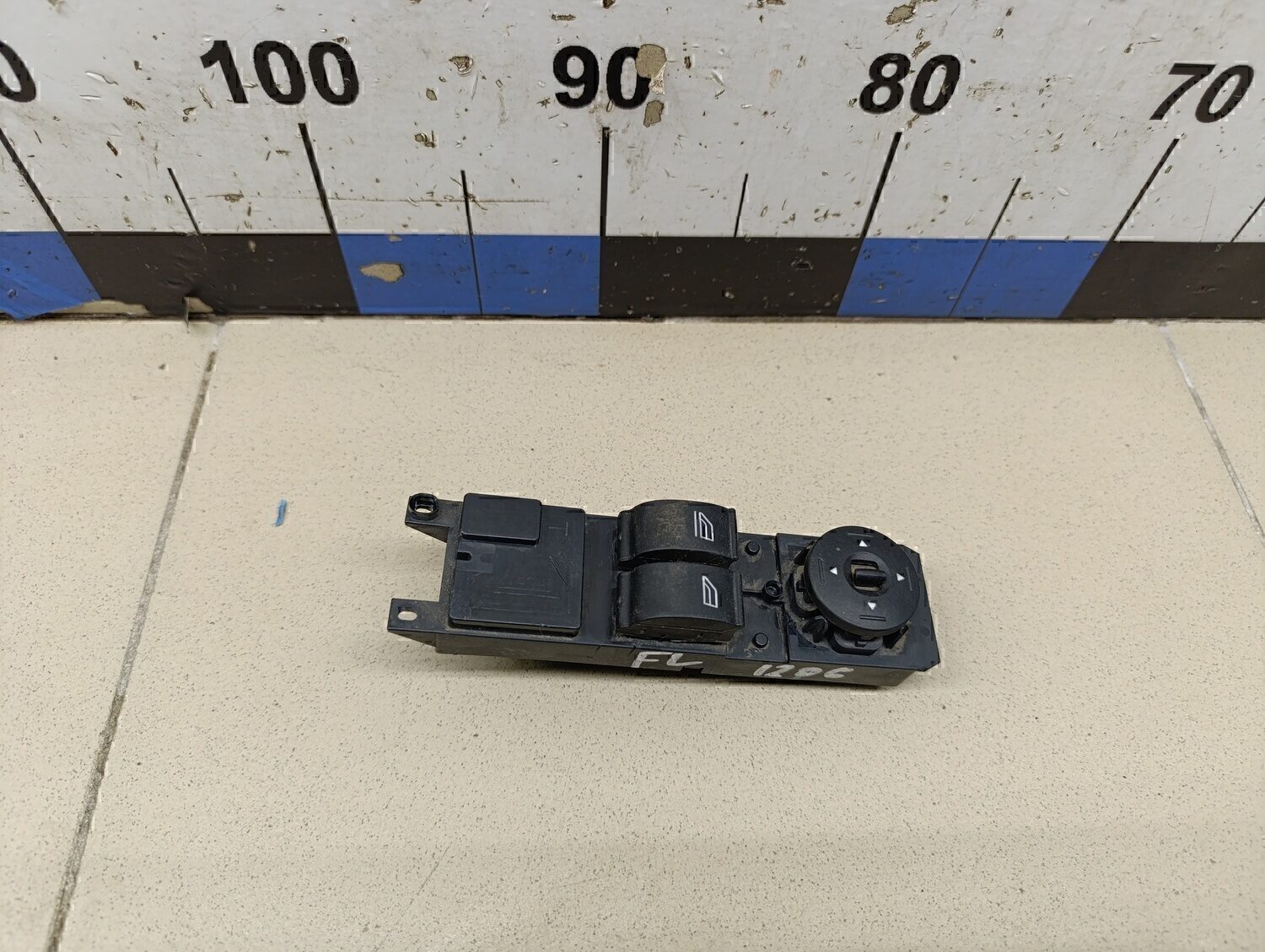 Блок управления стеклоподъемниками FORD Focus III 2011>