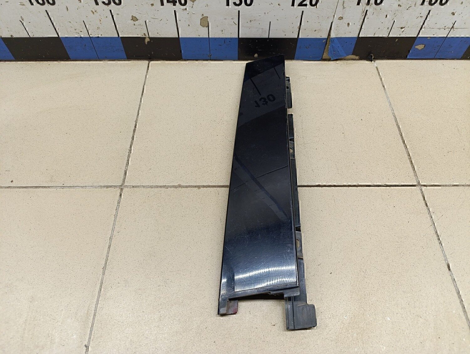 Накладка двери задней левой FORD Focus III 2011>