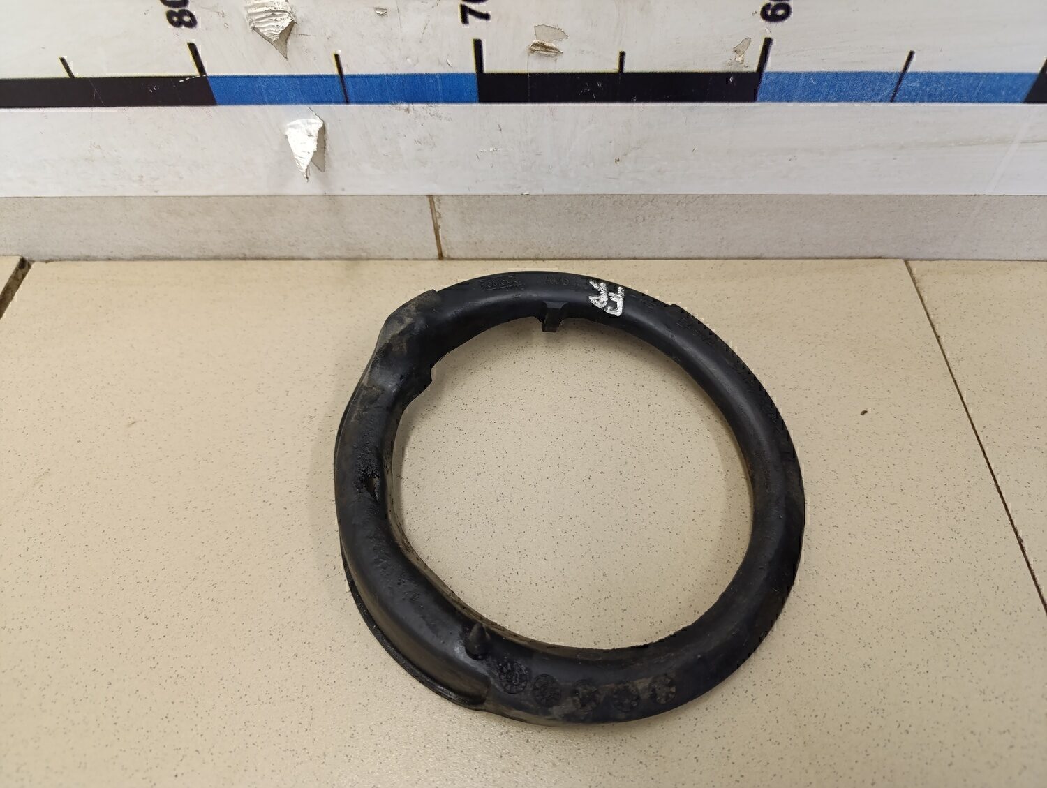 Проставка под переднюю пружину FORD Focus III 2011>