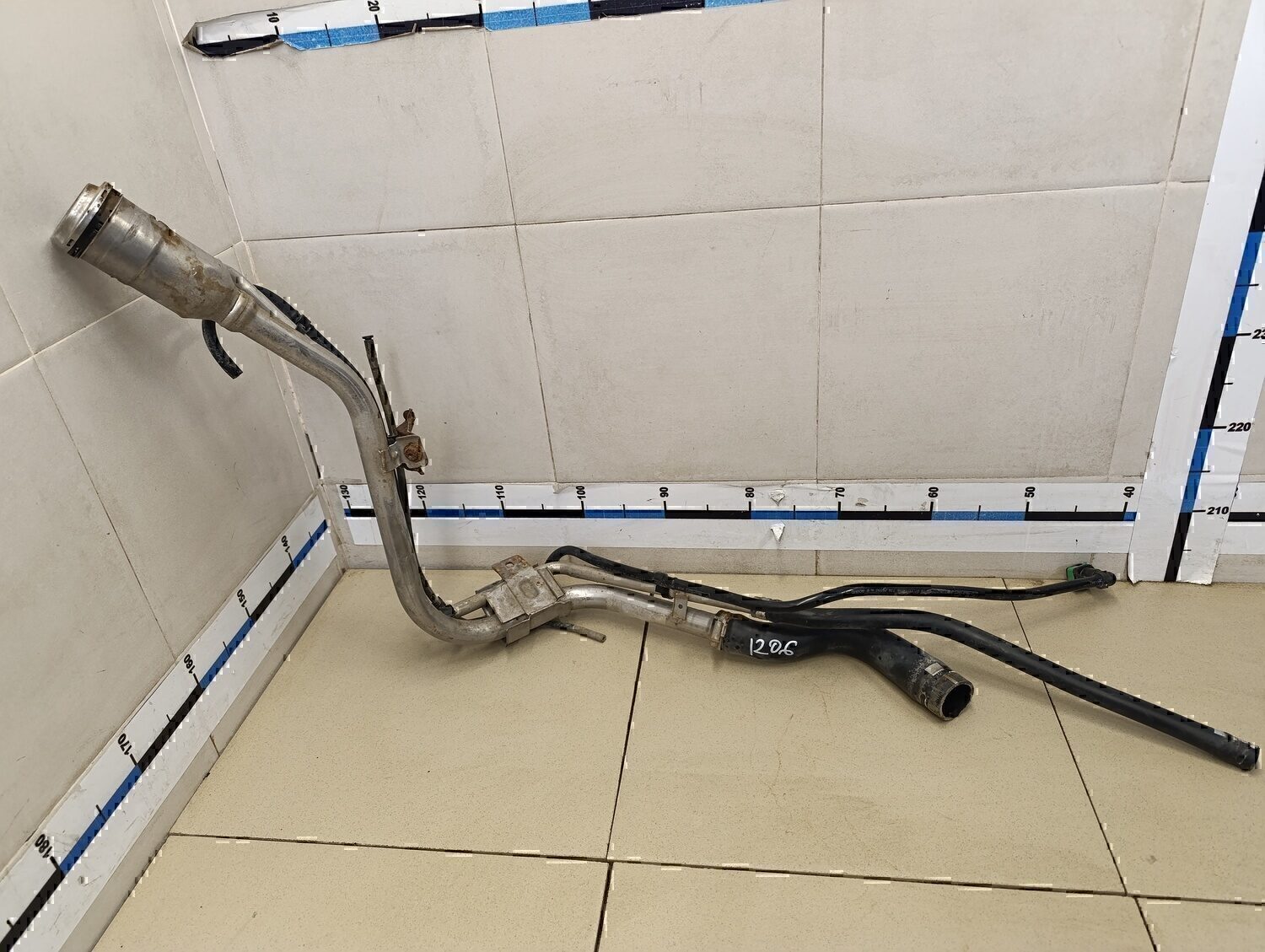 Горловина топливного бака FORD Focus III 2011>