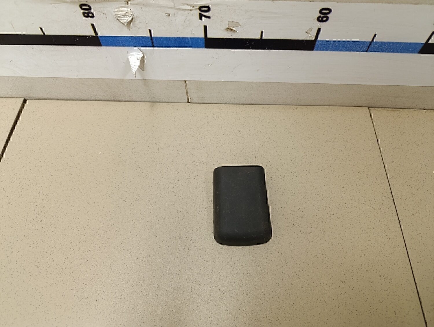 Крышка кронштейна сиденья Chevrolet Epica 2006-2012