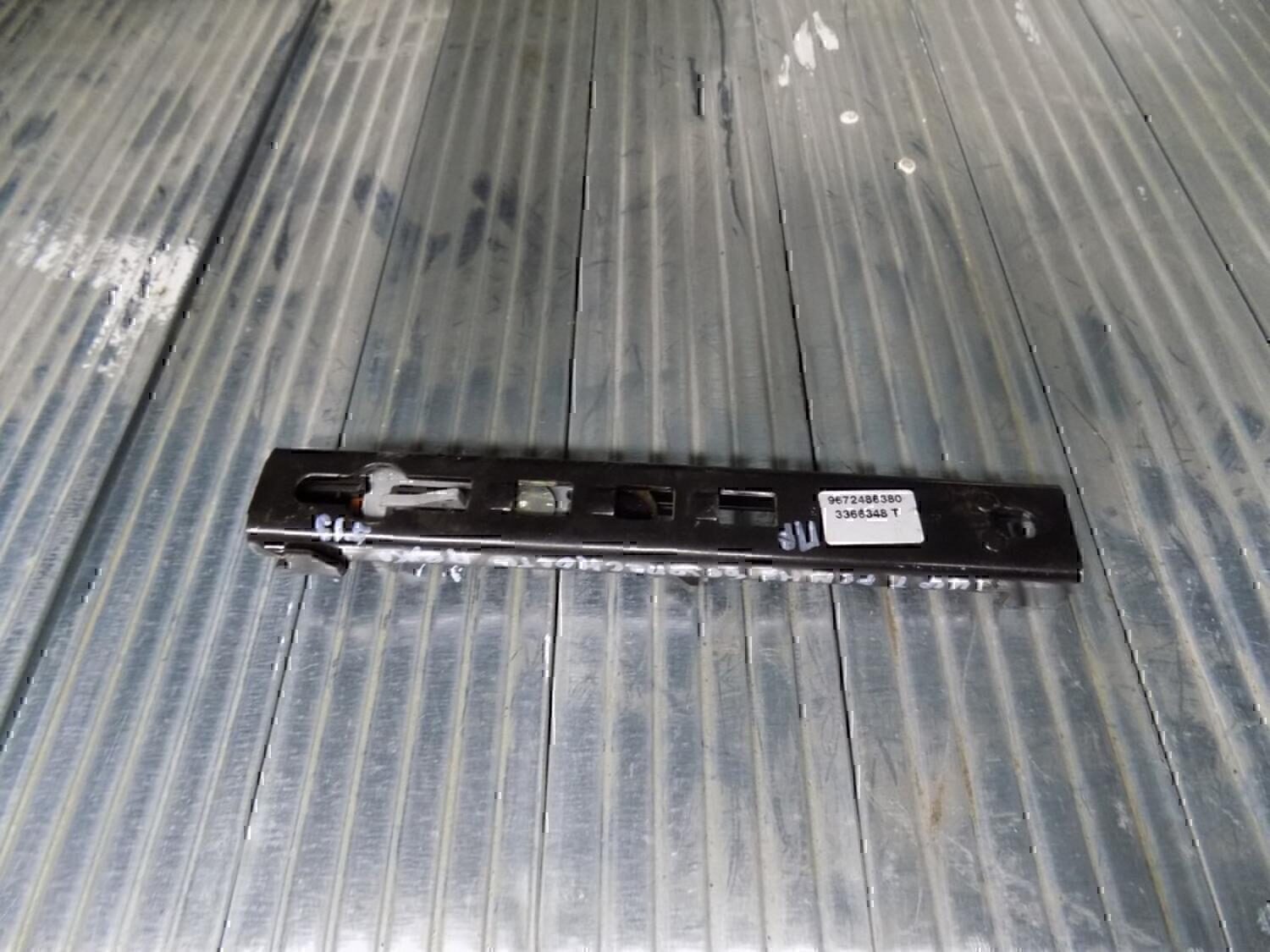 Механизм регулировки ремня безопасности PEUGEOT 508 2010>