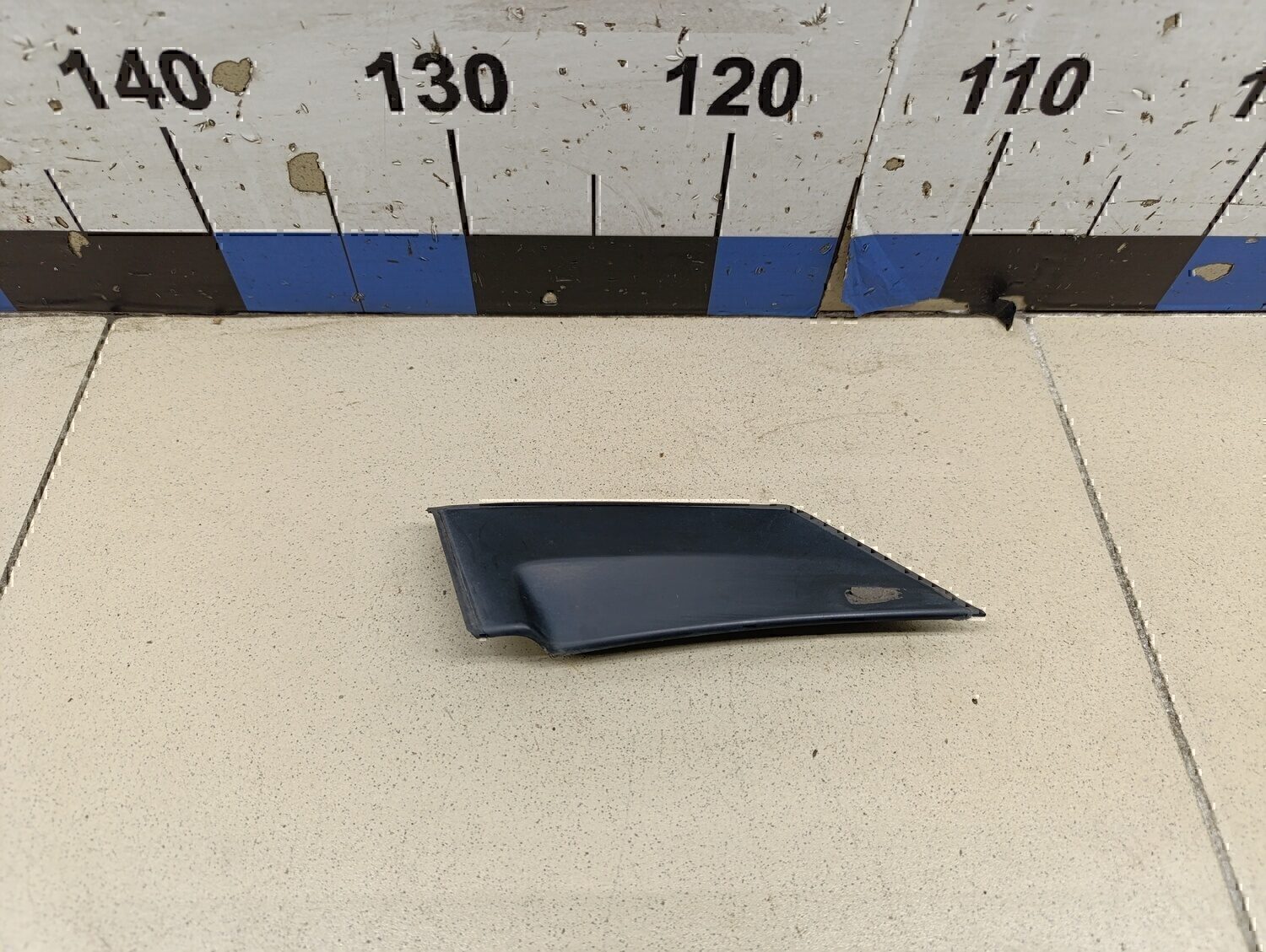 Накладка двери передней левой PEUGEOT 408 2012>