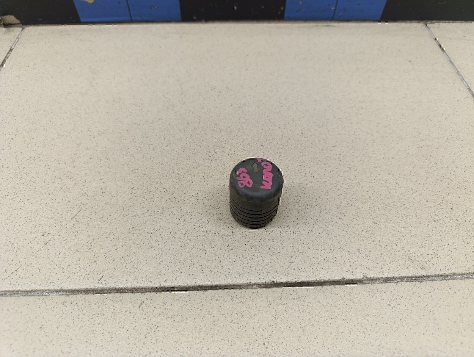 Отбойник капота MITSUBISHI Lancer (CS/Classic) 2003-2006