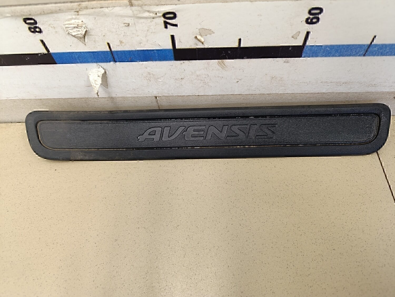 Накладка порога (внутренняя) TOYOTA Avensis III 2009>