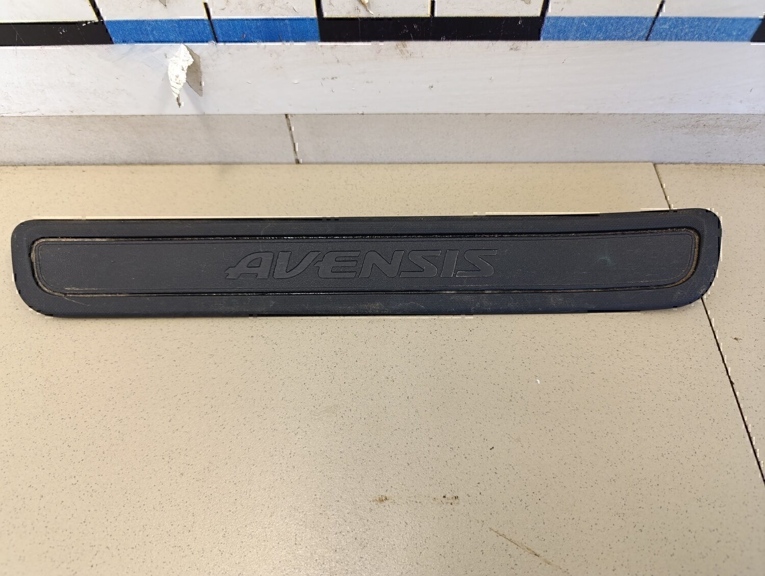 Накладка порога (внутренняя) TOYOTA Avensis III 2009>