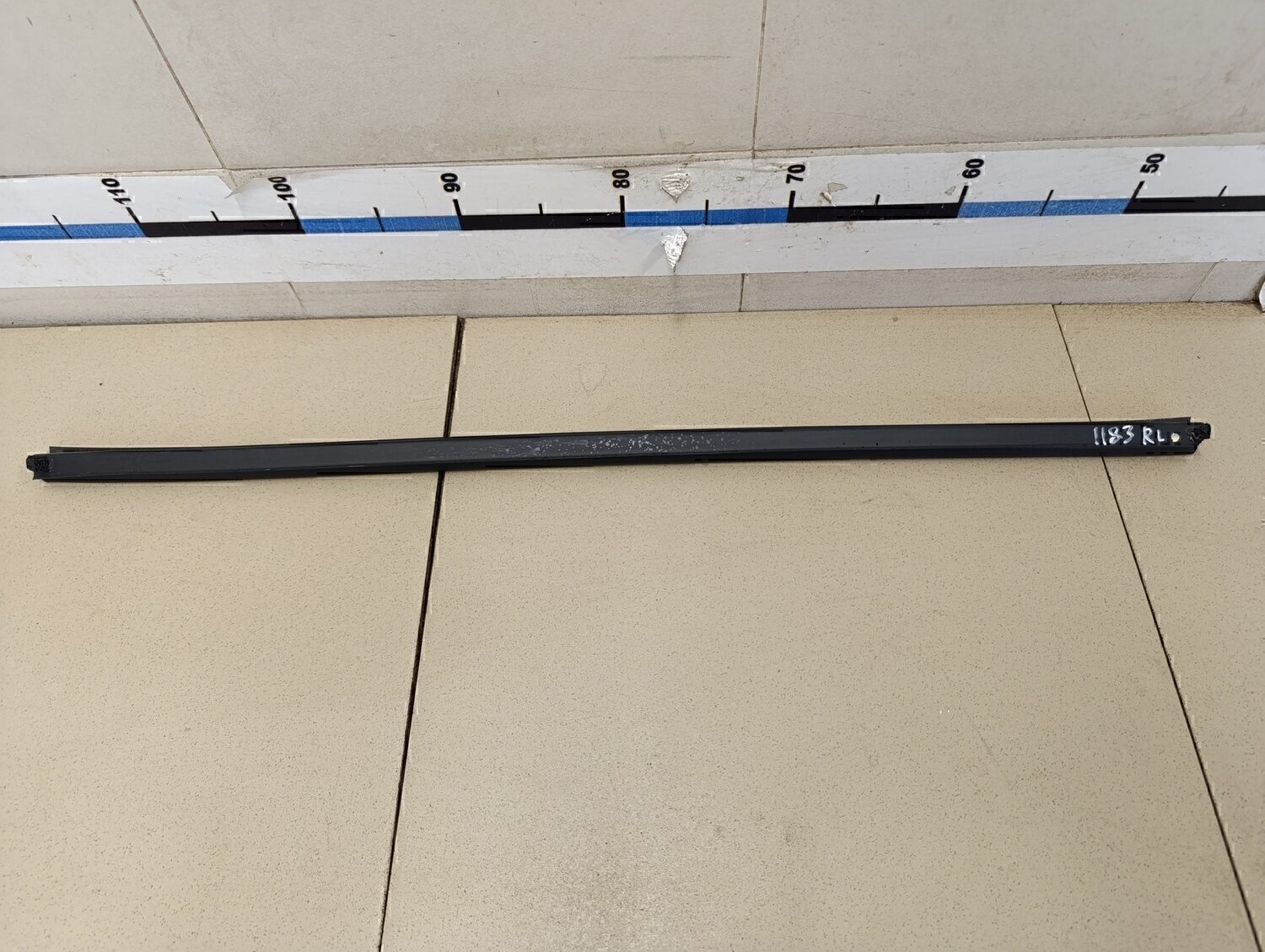 Накладка стекла заднего левого KIA Soul 2009-2014