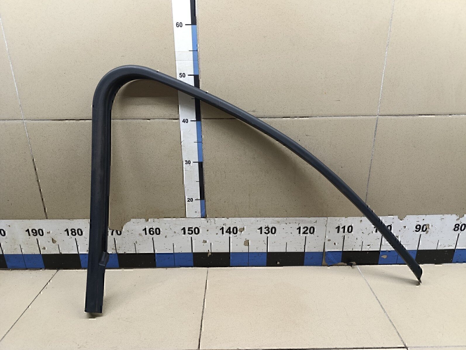 Накладка двери передней левой FORD Focus II 2005-2008