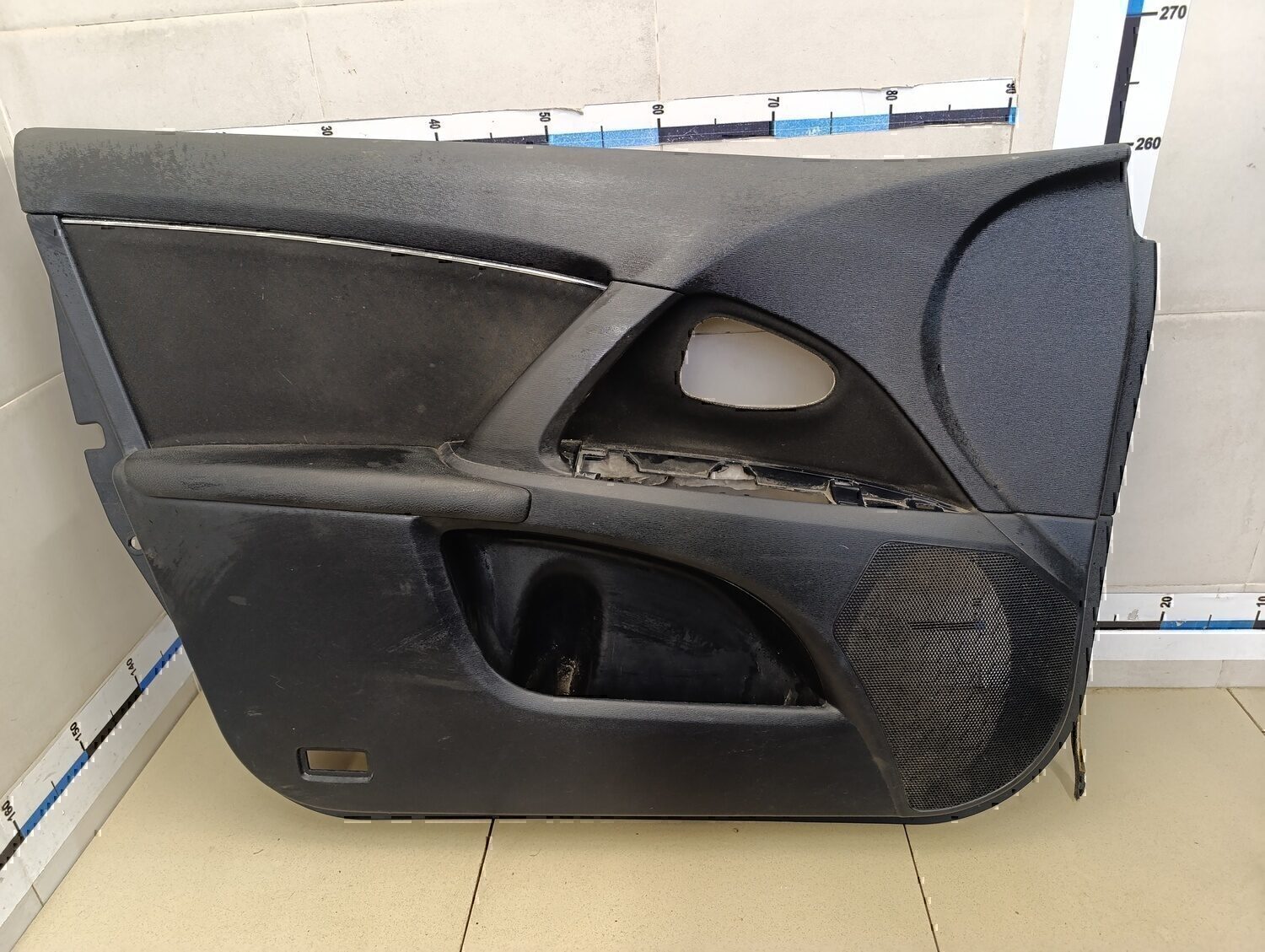 Обшивка двери передней левой TOYOTA Avensis III 2009>