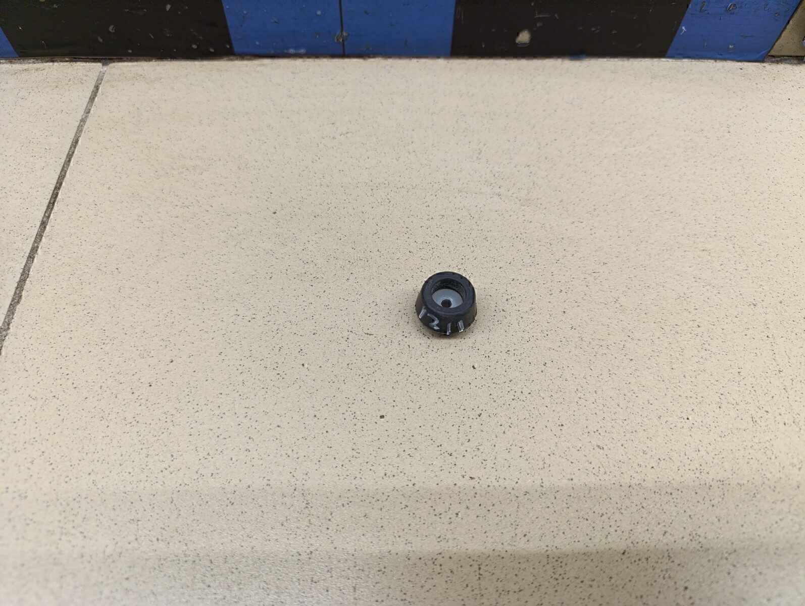 Отбойник двери TOYOTA Avensis II 2003-2008