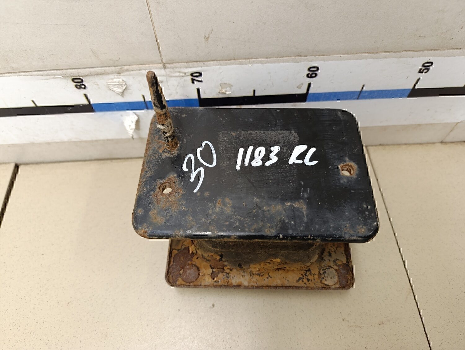 Кронштейн усилителя заднего бампера KIA Soul 2009-2014