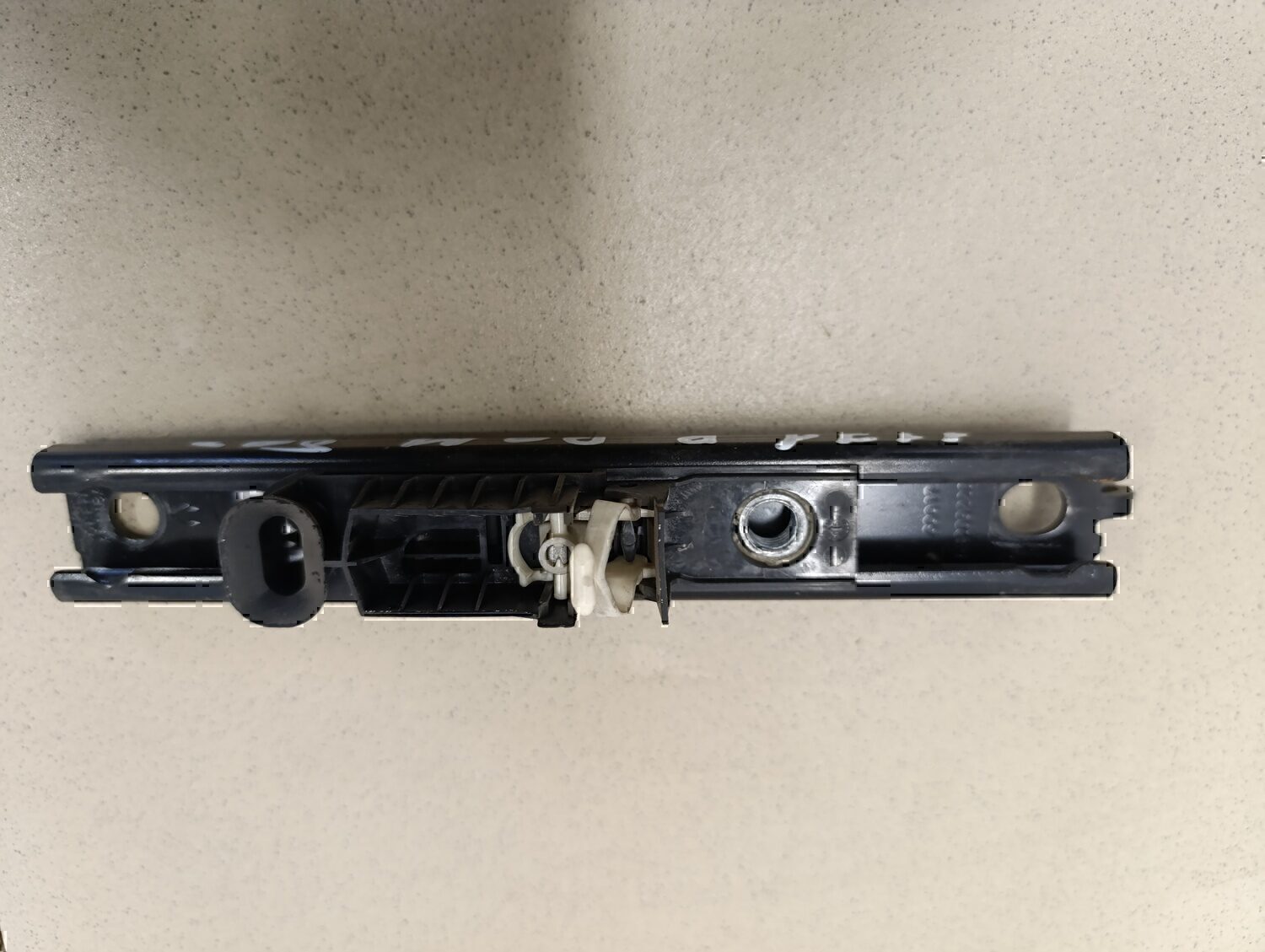 Механизм регулировки ремня безопасности FORD Fusion 2002-2012