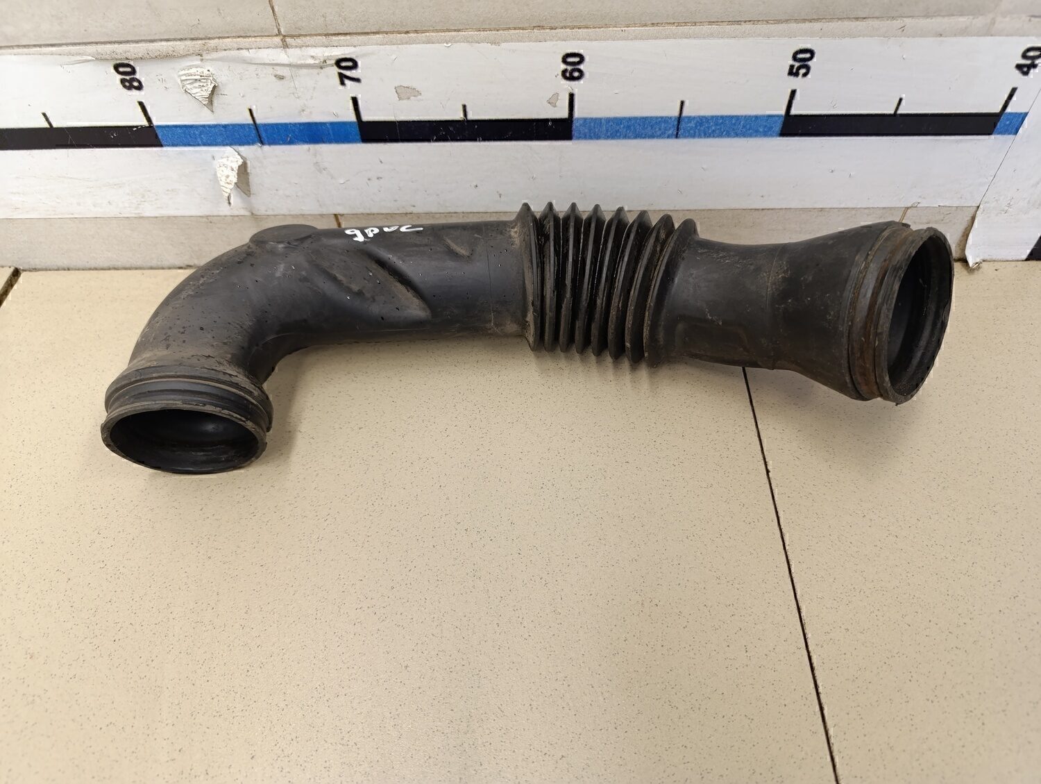 Патрубок воздушного фильтра FORD Fusion 2002-2012