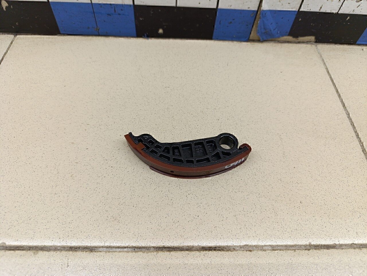 Башмак натяжителя Audi Passat [B6] 2005-2010