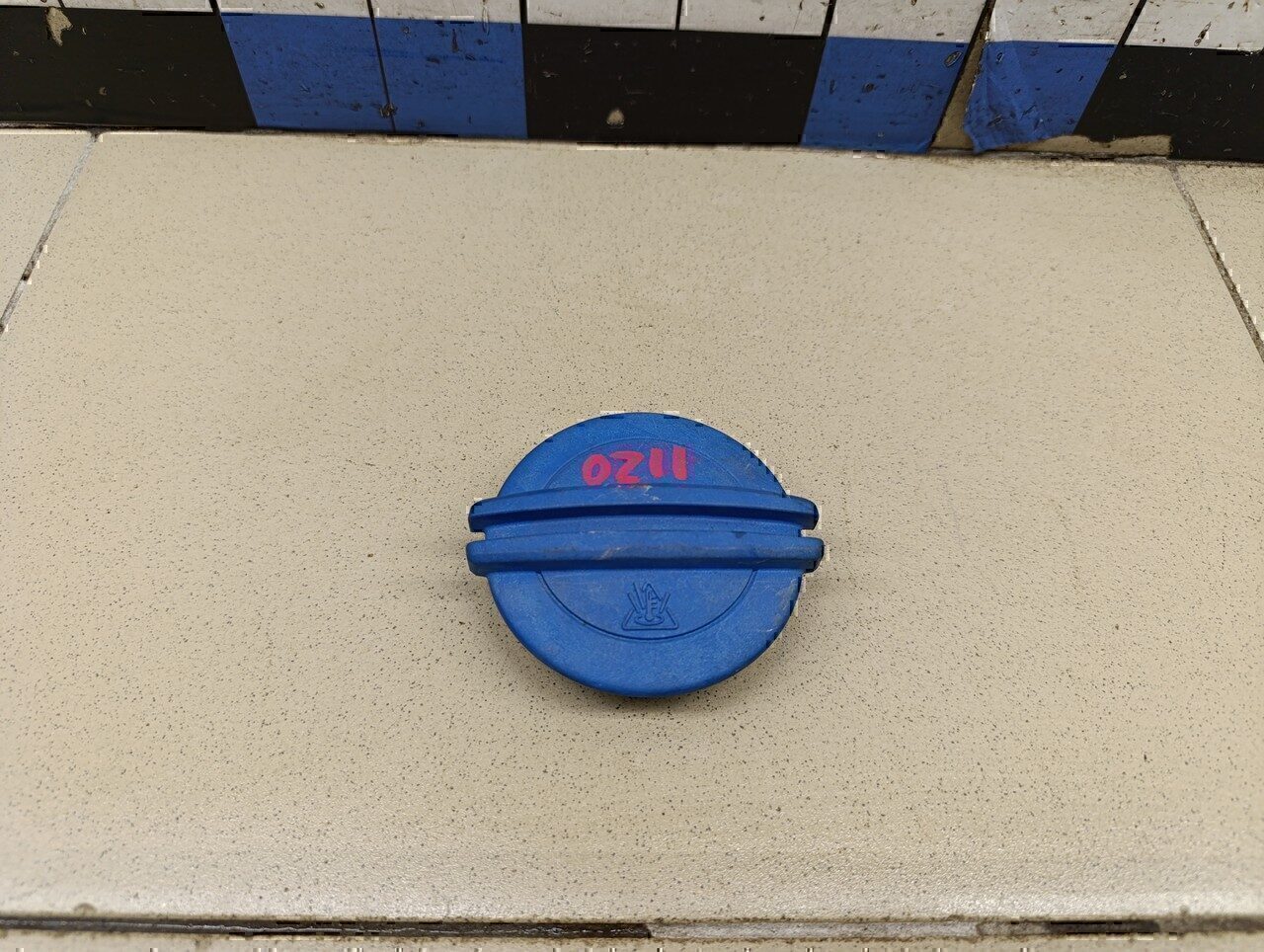 Крышка расширительного бачка Audi Fabia 2007-2015