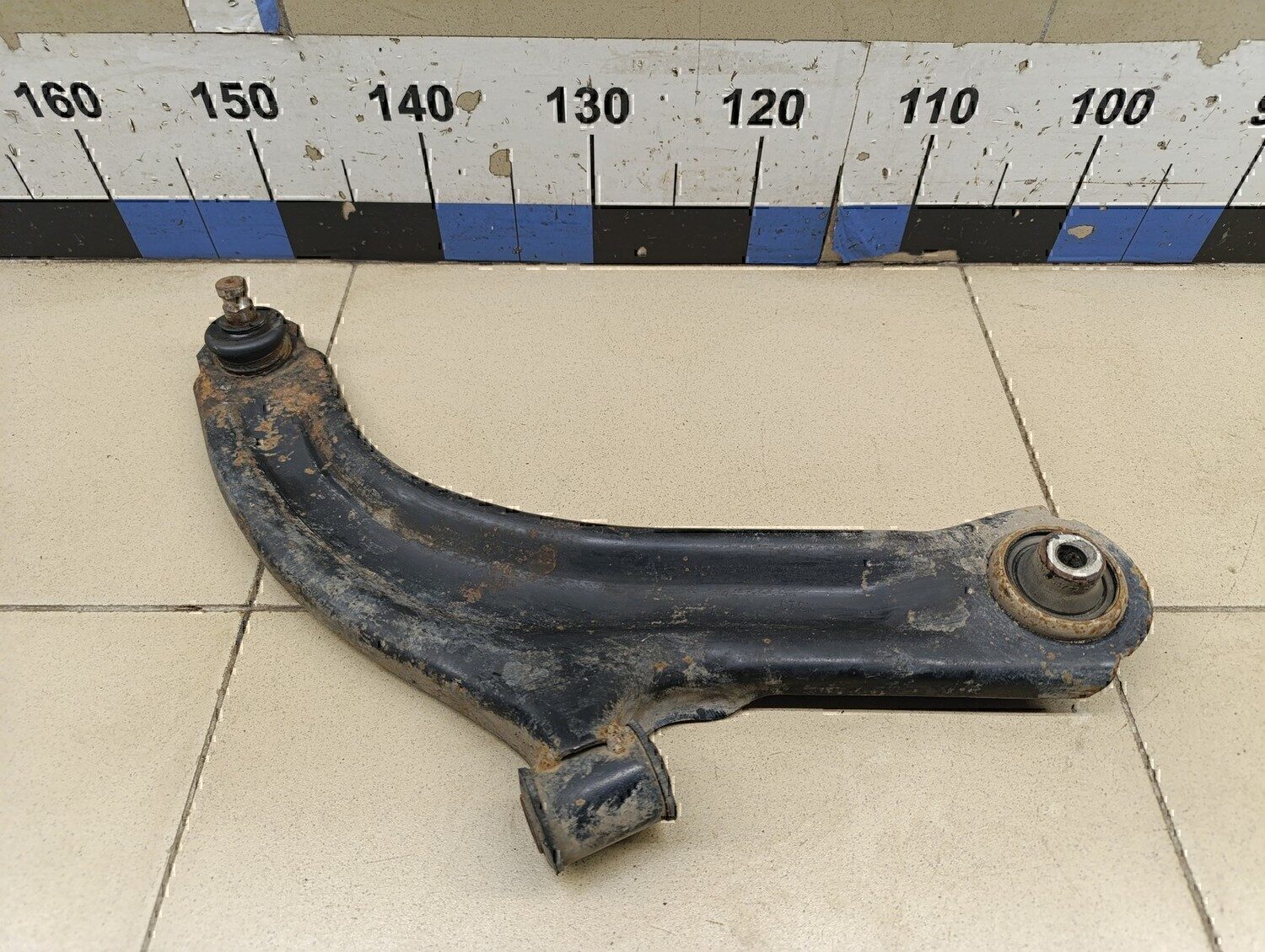 Рычаг передний правый NISSAN Micra (K12E) 2002-2010