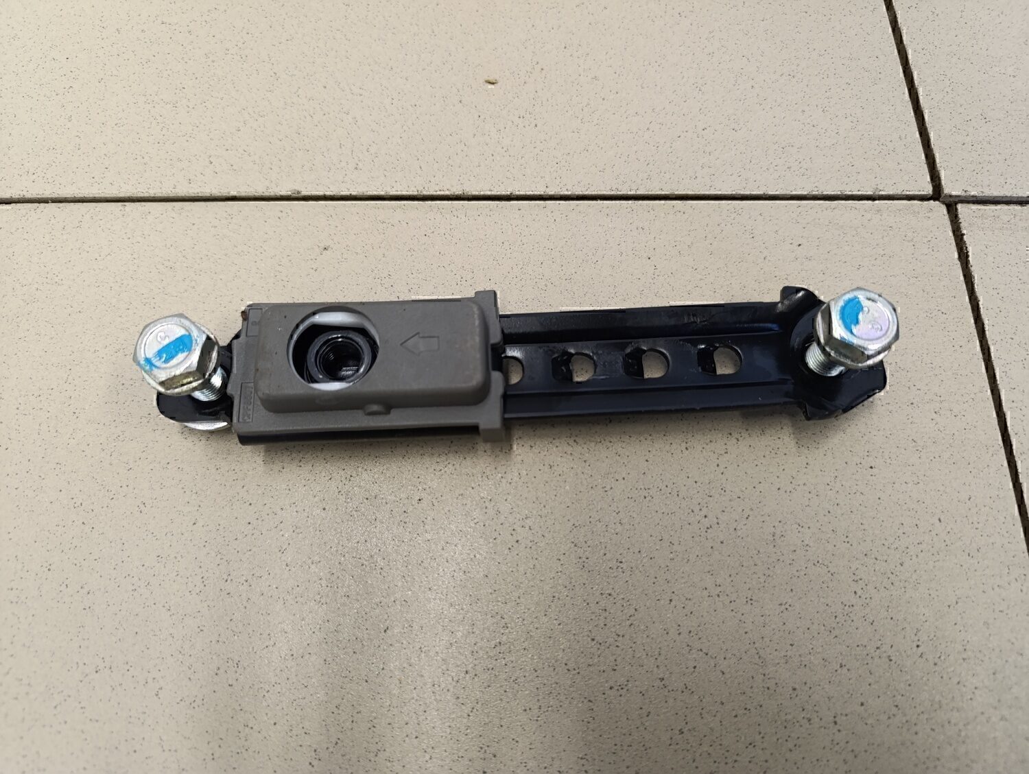 Механизм регулировки ремня безопасности Chevrolet Aveo (T200) 2003-2008