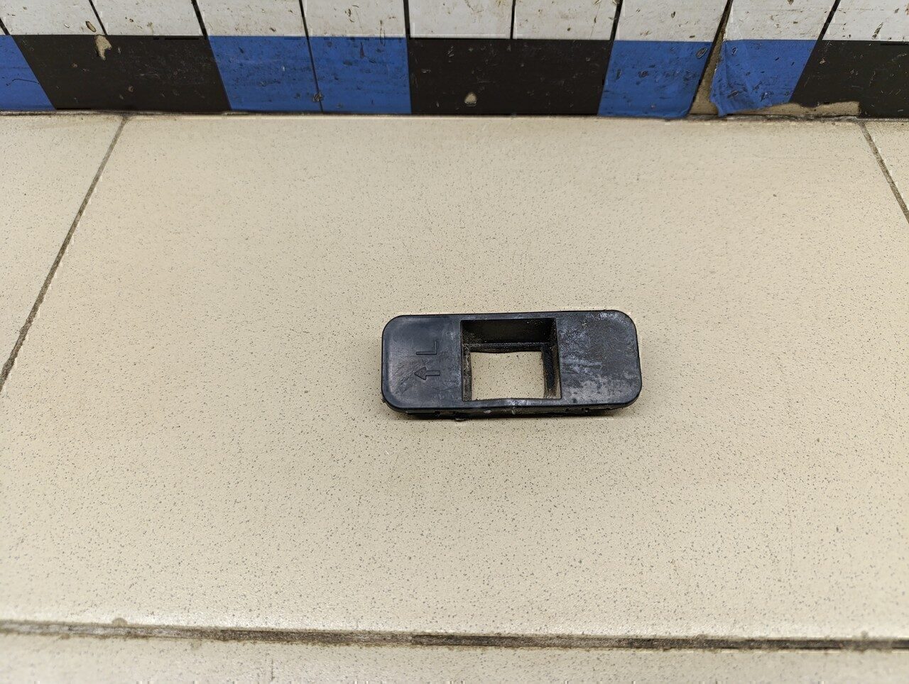 Накладка (кузов наружные) NISSAN Note (E11) 2006-2013