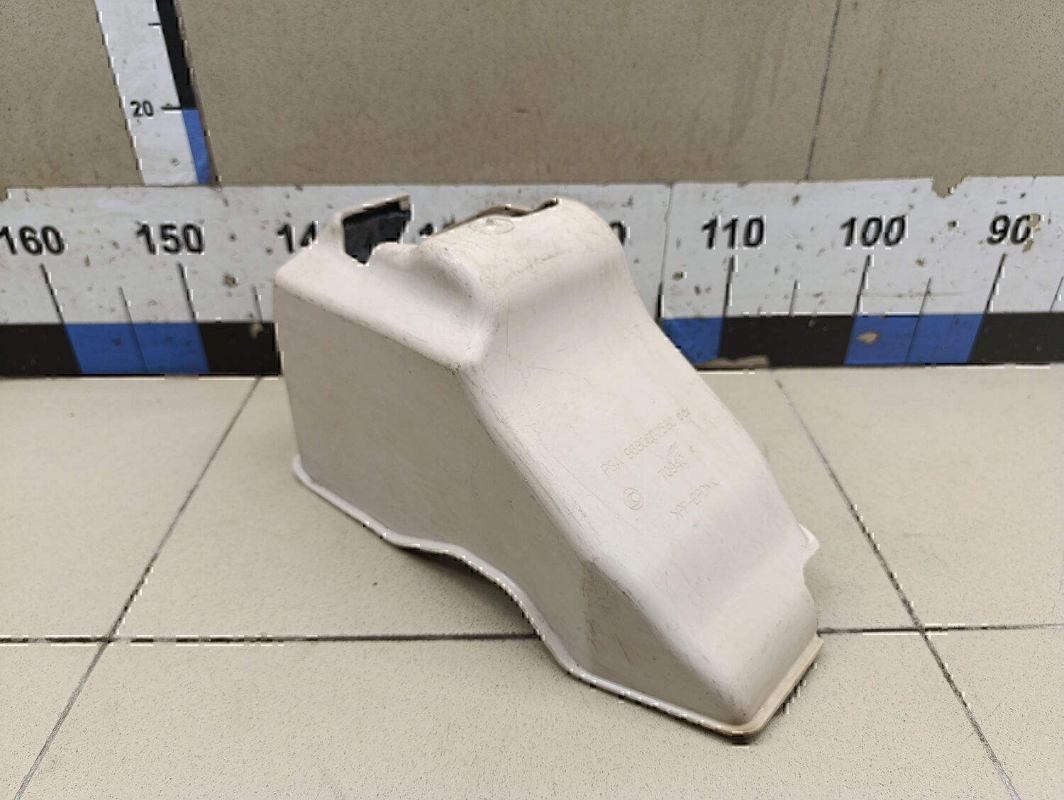 Накладка (кузов внутри) CITROEN C4 2005-2011