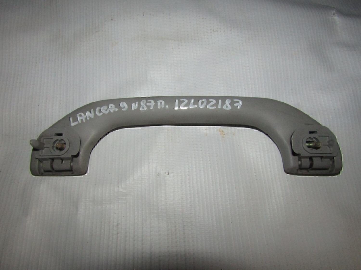 Ручка внутренняя потолочная MITSUBISHI Lancer (CS/Classic) 2003-2006