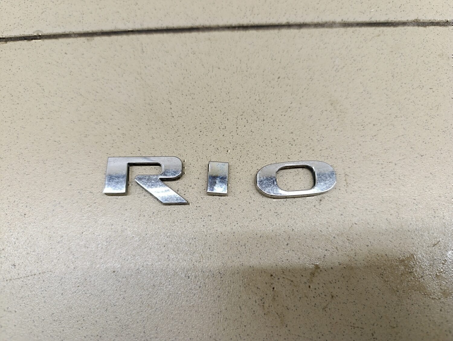 Эмблема на крышку багажника KIA RIO 2011-2017