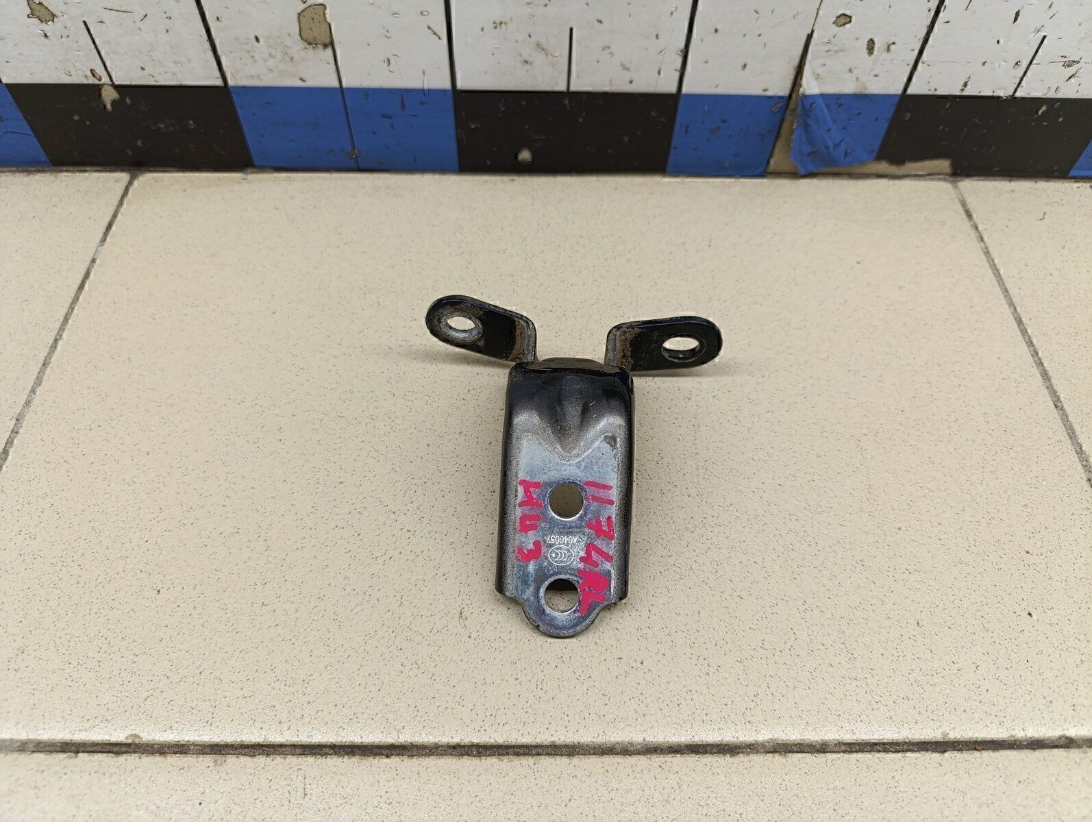 Петля двери задней левой нижняя HYUNDAI Solaris 2010-2017