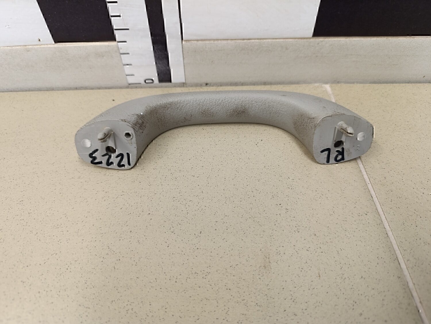 Ручка внутренняя потолочная Chevrolet Aveo (T200) 2003-2008