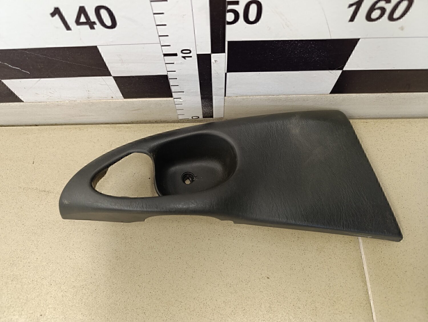 Накладка ручки внутренней FORD Focus I 1998-2004