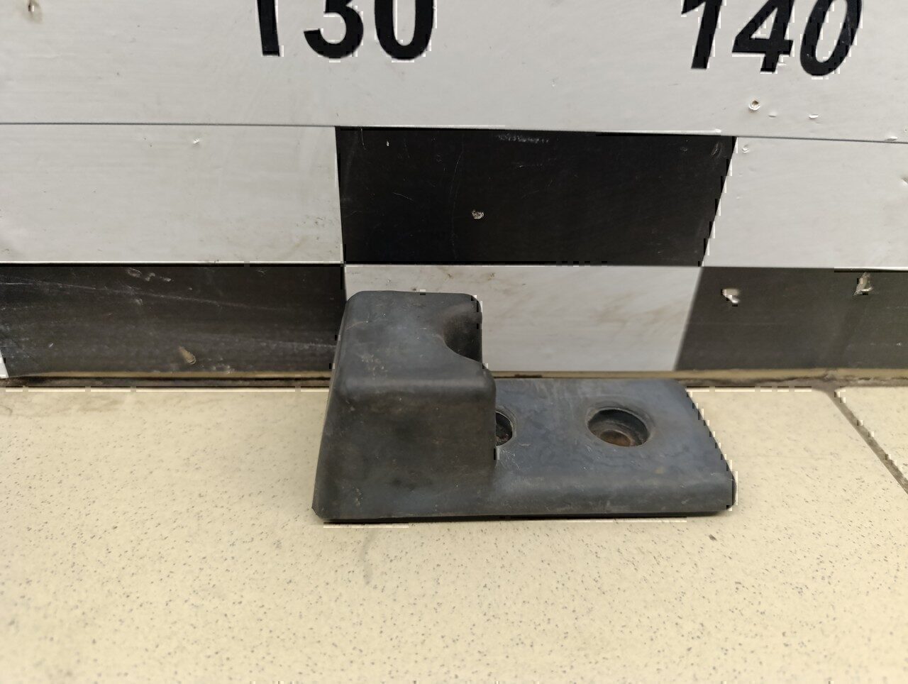 Отбойник двери FORD Transit [FA] 2000-2006