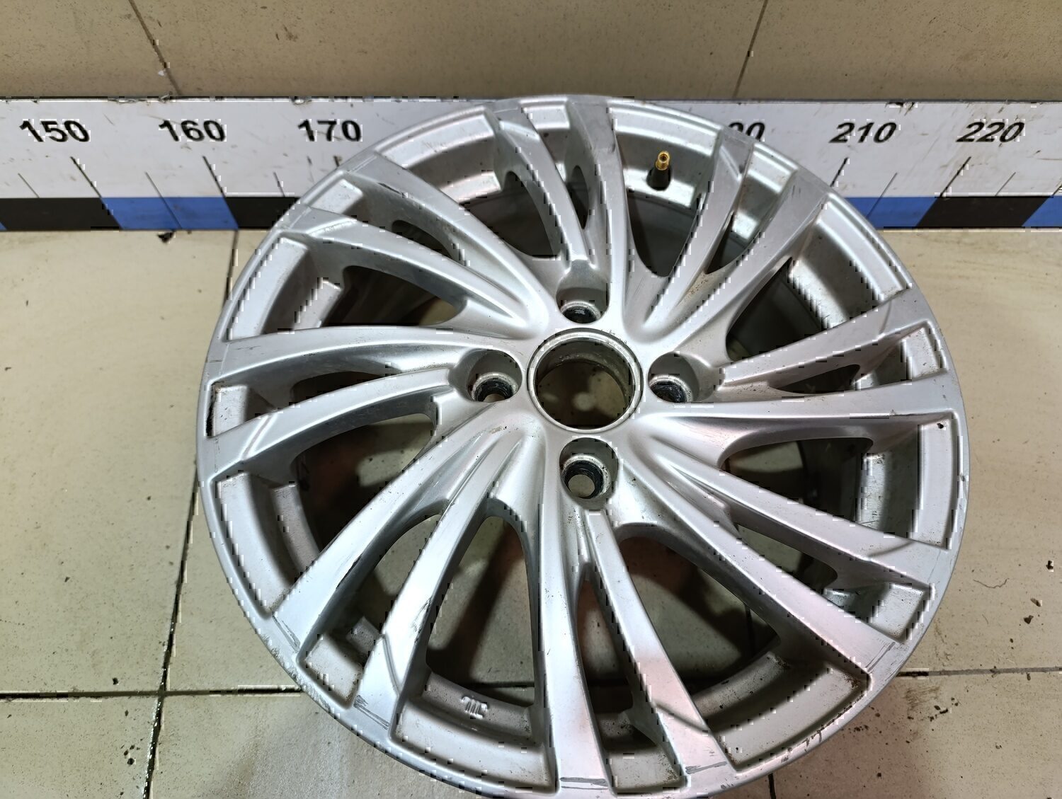 R15