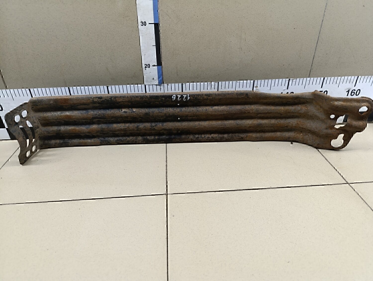 Кронштейн крепления запасного колеса VW Transporter T5 2003-2015