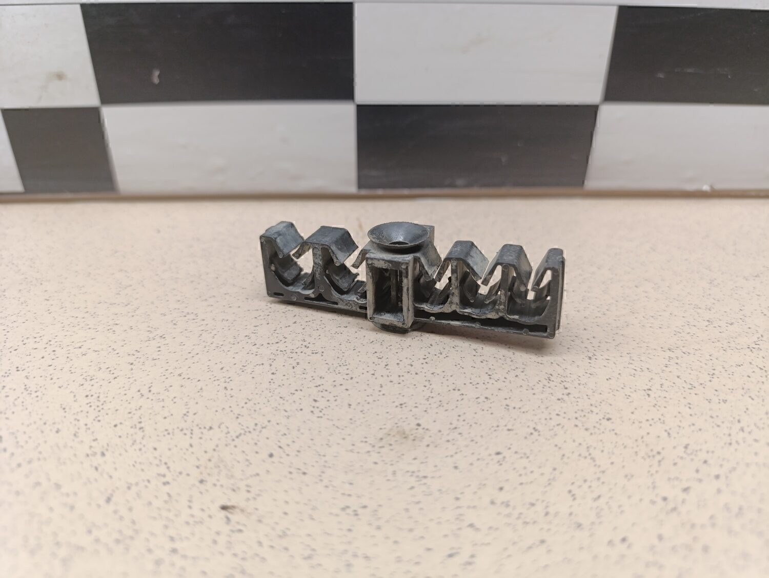 Крепеж топливопровода RENAULT Duster 2012>