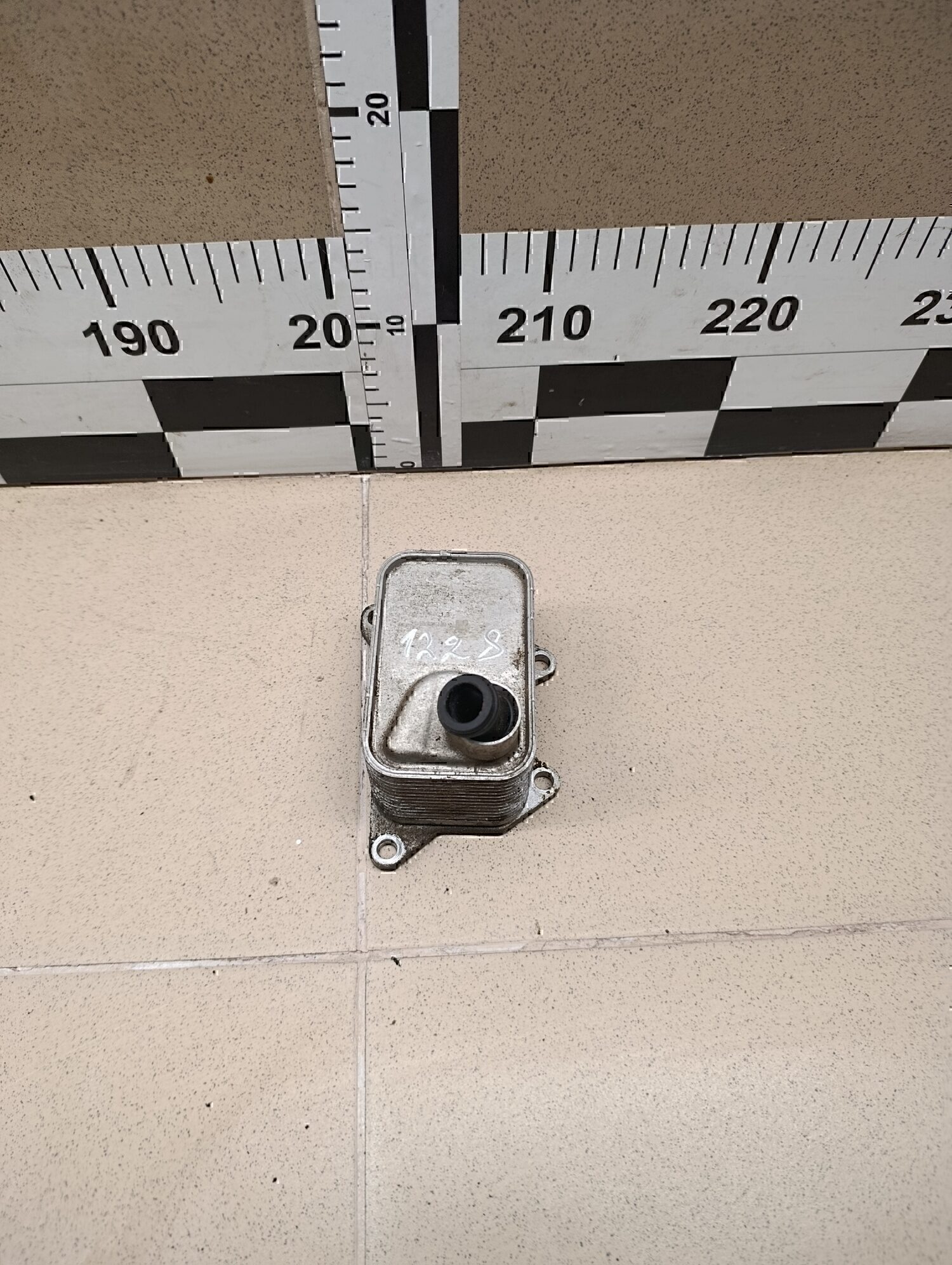 Радиатор масляный Audi A4 [B8] 2007-2015