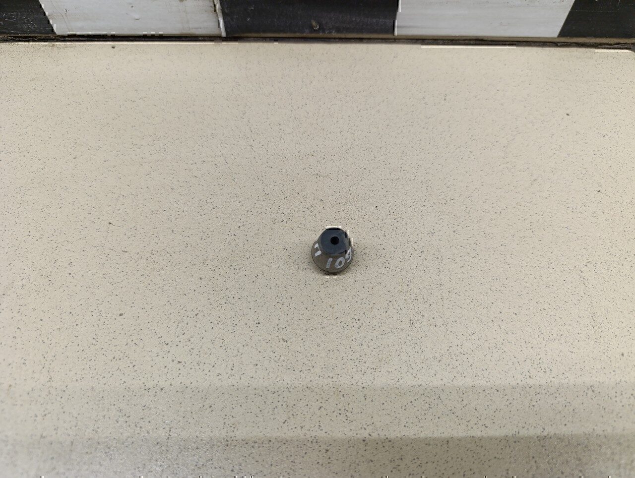 Отбойник капота NISSAN Almera Classic (B10) 2006-2013