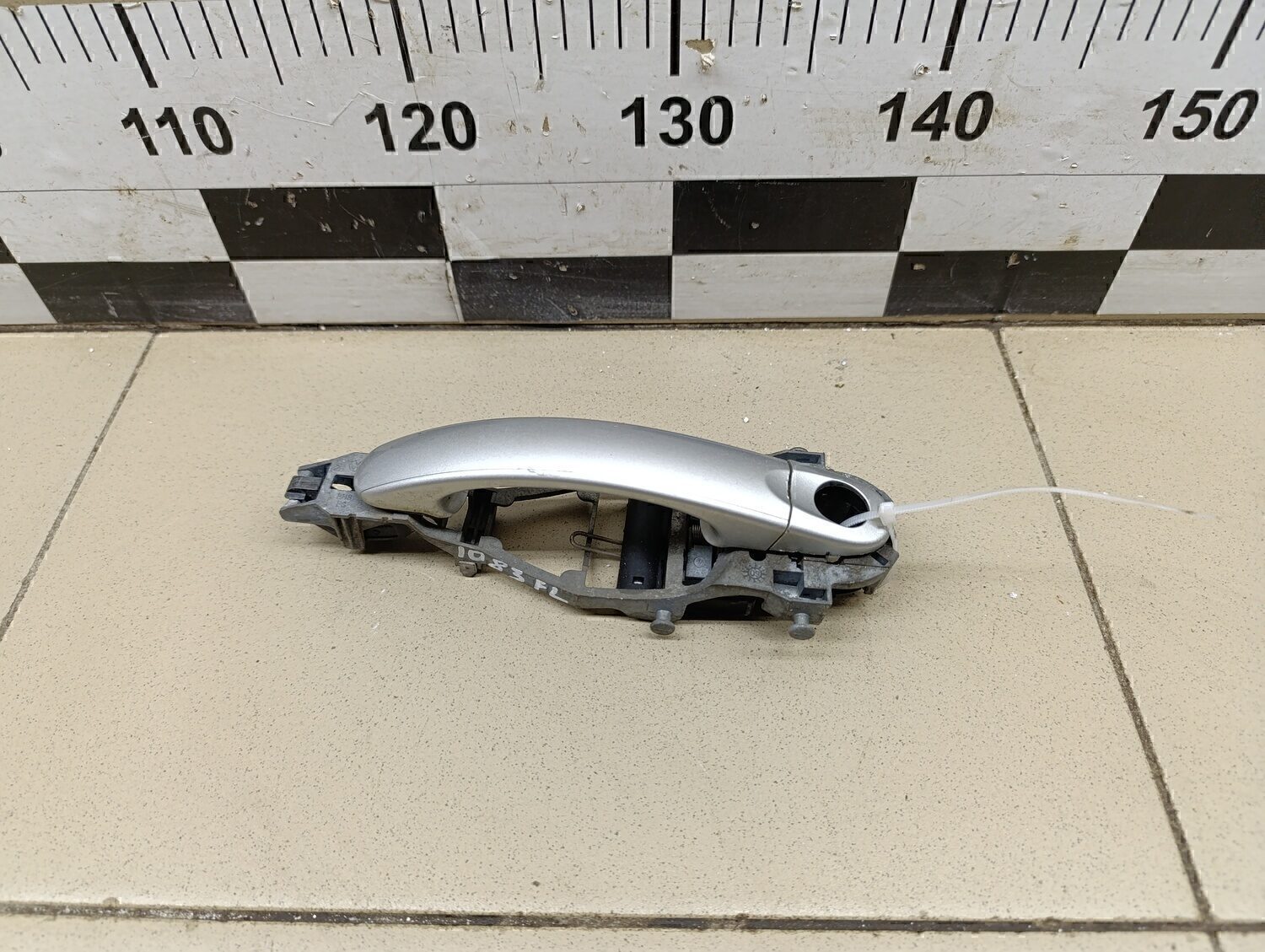 Ручка двери передней наружная левая VW Golf V Plus 2005-2014