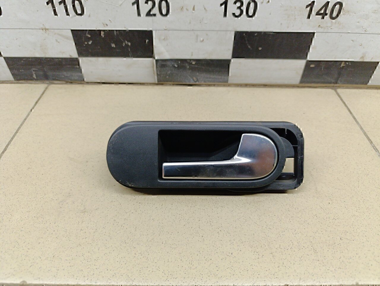 Ручка двери внутренняя правая VW Golf V Plus 2005-2014