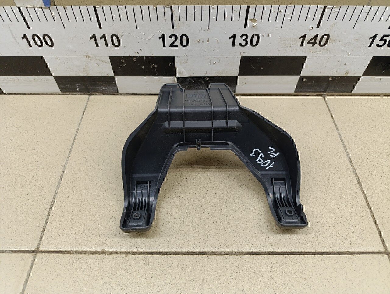 Кронштейн (сопут. товар) VW Golf V Plus 2005-2014