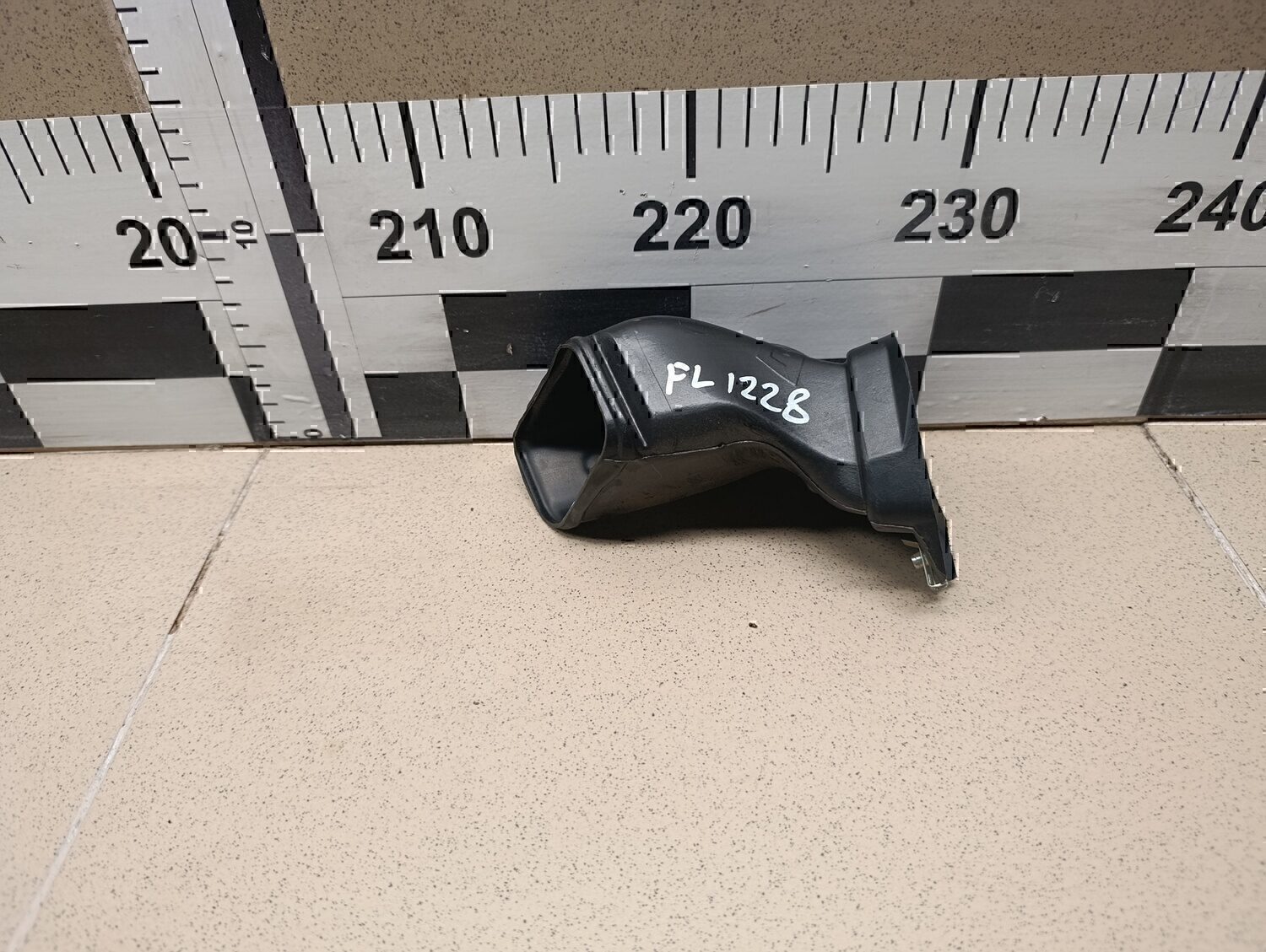 Воздуховод Audi A4 [B8] 2007-2015