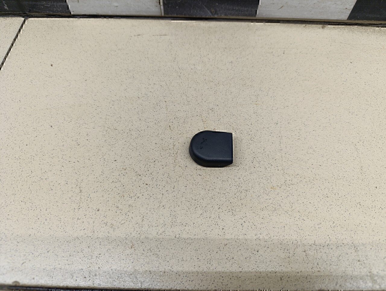 Крышка поводка стеклоочистителя Chevrolet Aveo (T250) 2005-2011