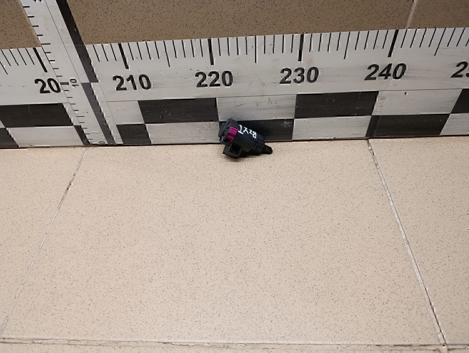 Датчик включения стопсигнала Audi A4 [B8] 2007-2015