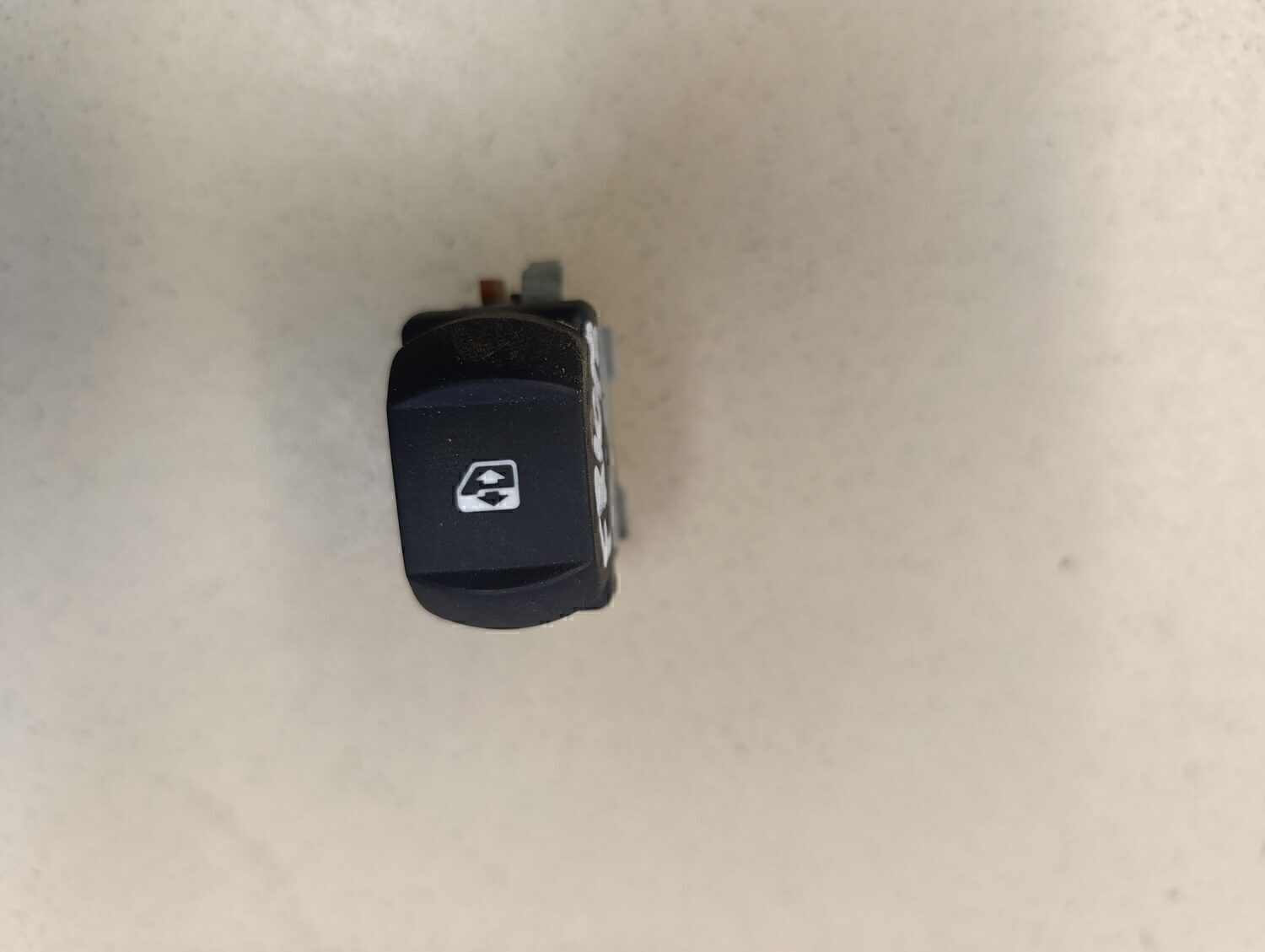Кнопка стеклоподъемника RENAULT Megane II 2002-2009