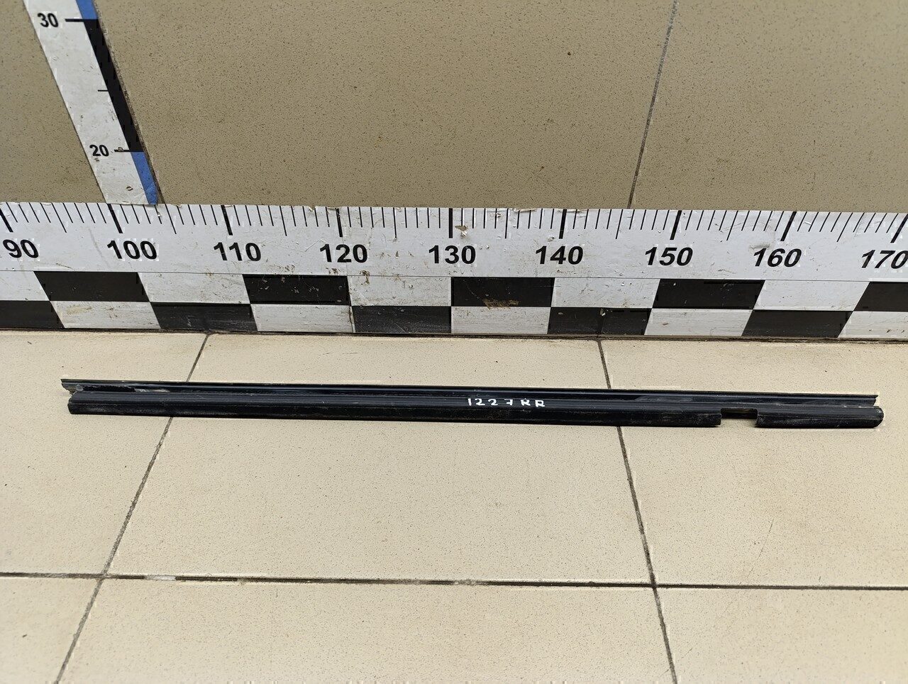 Накладка стекла заднего правого RENAULT Logan II 2014>