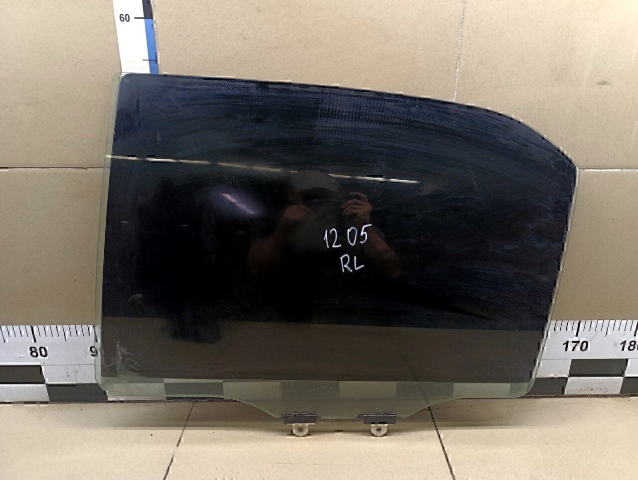 Стекло двери задней левой MITSUBISHI Lancer (CS/Classic) 2003-2006