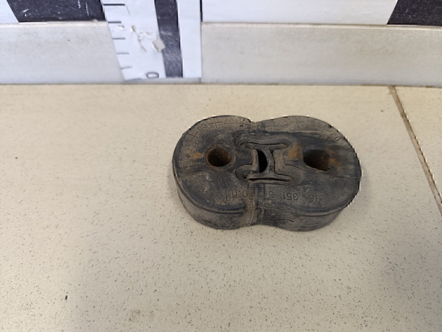 Резинка подвеса глушителя Chevrolet Aveo (T250) 2005-2011