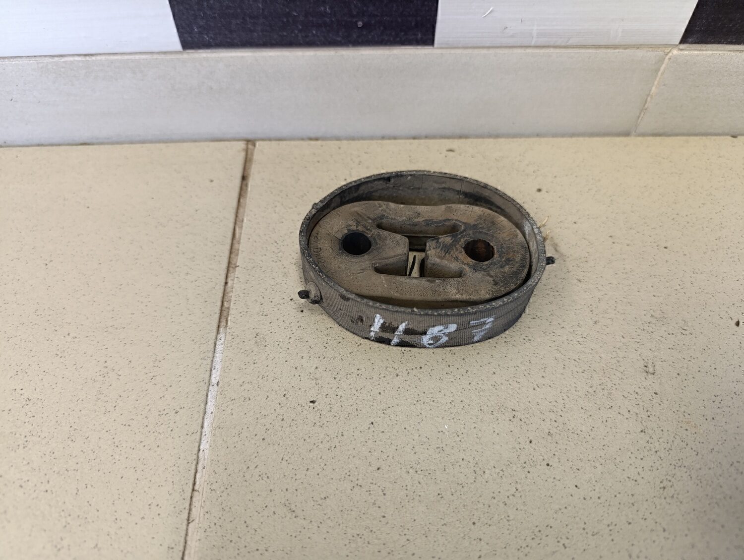 Резинка подвеса глушителя Chevrolet Lacetti 2003-2013