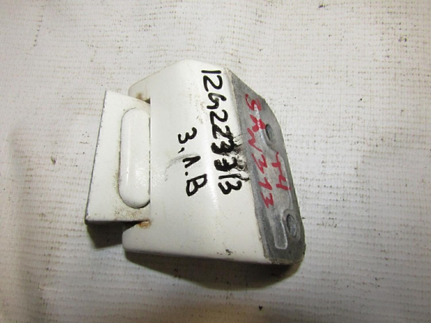 Петля двери задней левой верхняя VW Transporter T4 1991-1996