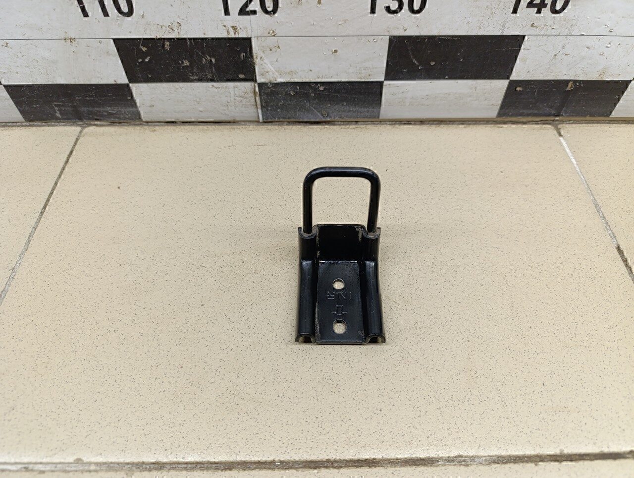 Кронштейн заднего сиденья HYUNDAI Elantra 2011-2016