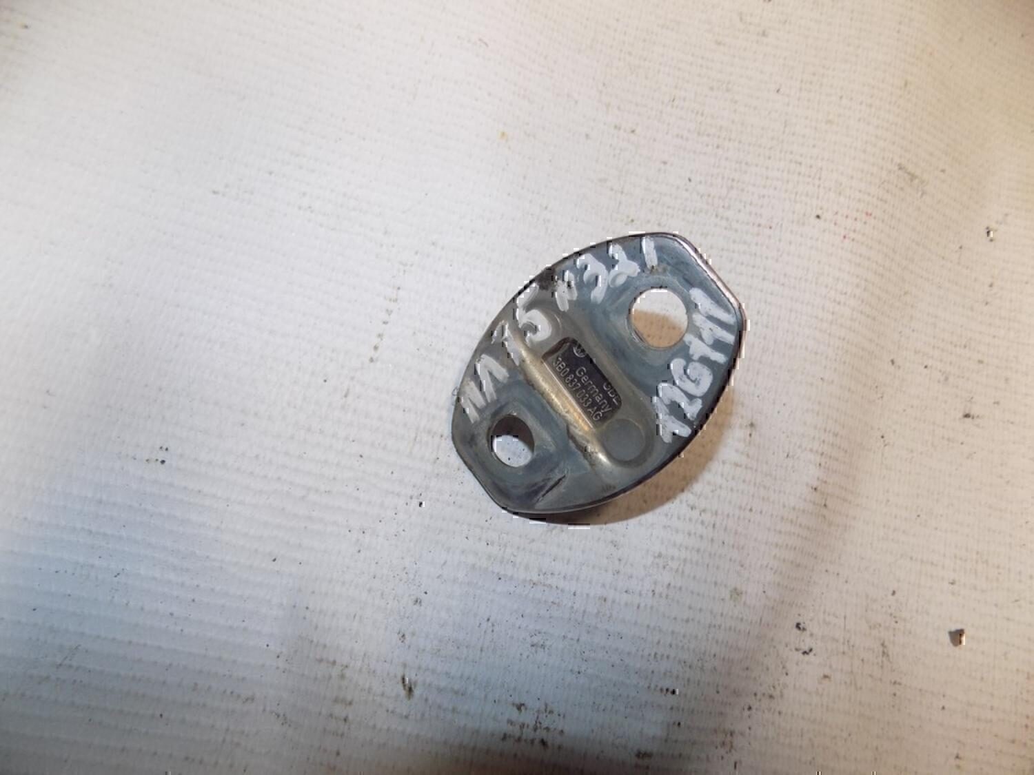 Ответная часть замка двери Audi A6 [C5] 1997-2004