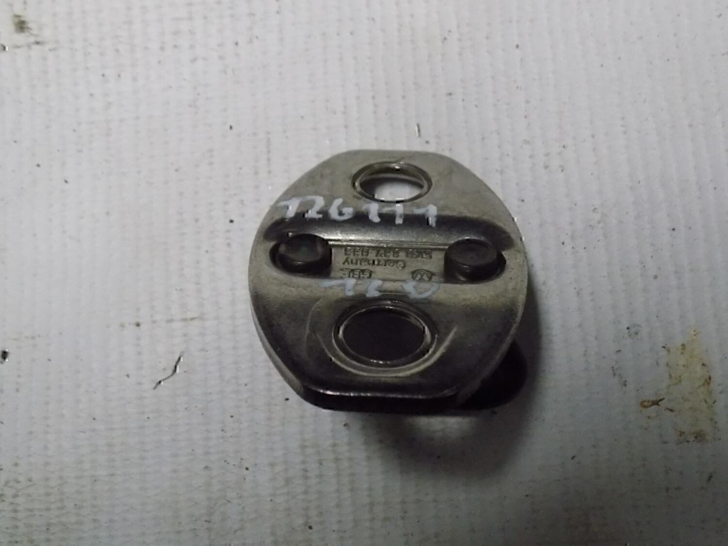 Ответная часть замка двери SKODA Passat [B6] 2005-2010