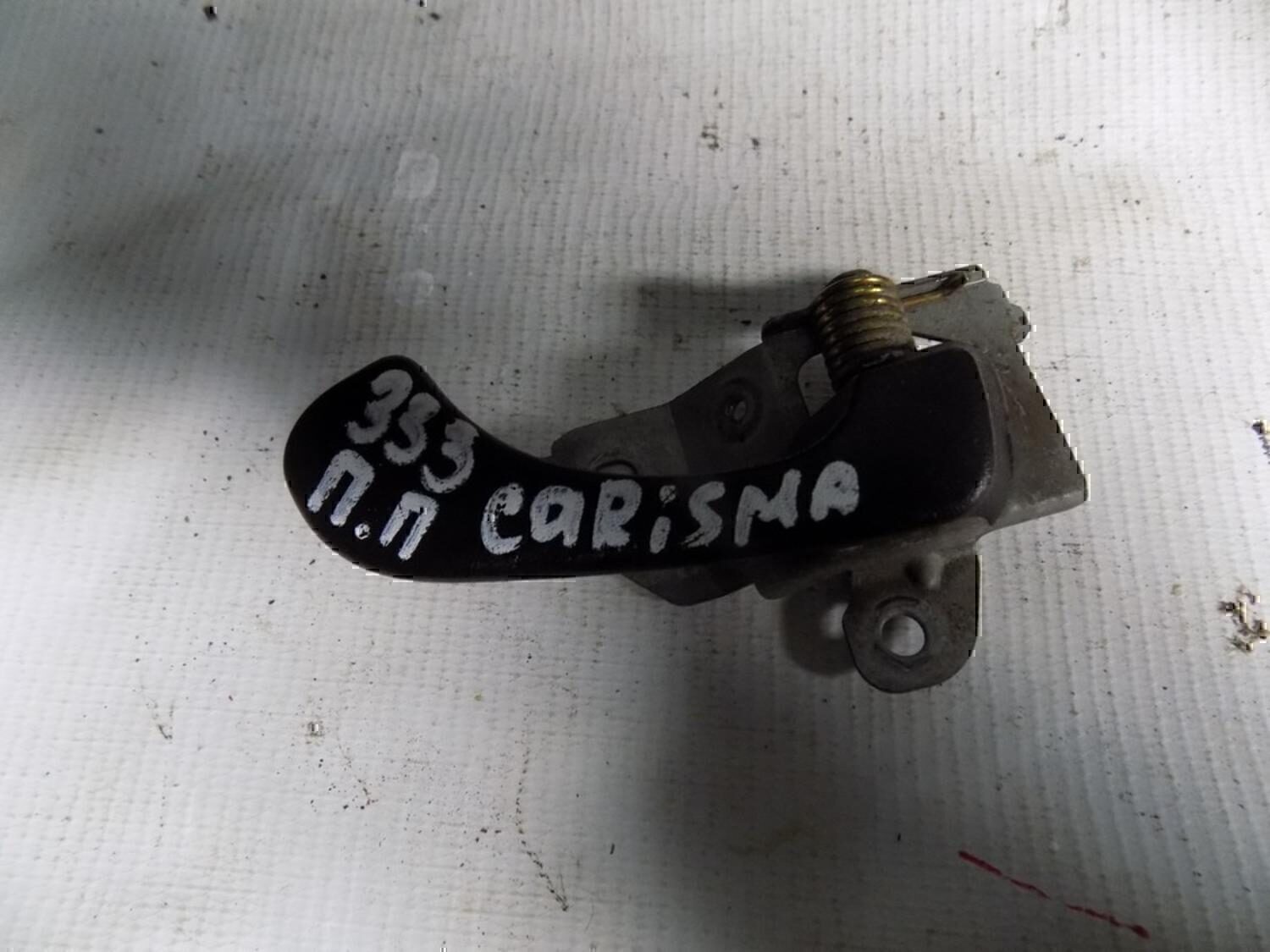 Ручка двери внутренняя правая MITSUBISHI Carisma (DA) 1999-2003